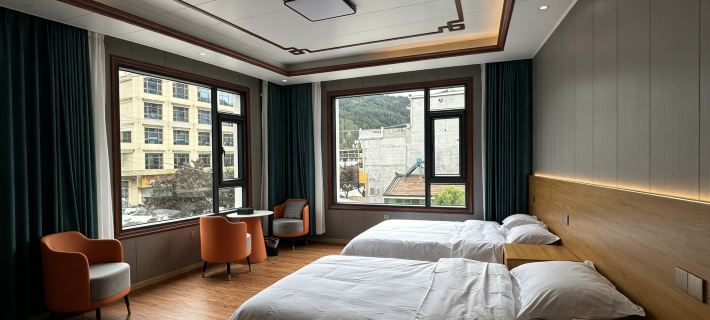 Gayang Guesthouse Hotels in Diebu