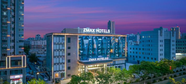 ZMAX Manxi Hotel（Tarim Oilfield Company Store, Korla Petrochemical Avenue） Hotéis em Korla