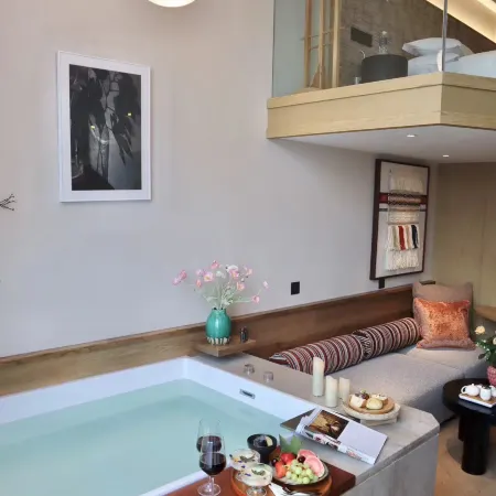 Xishe Qinghuan Sky Private Hot Spring & Terrace Garden Hotel