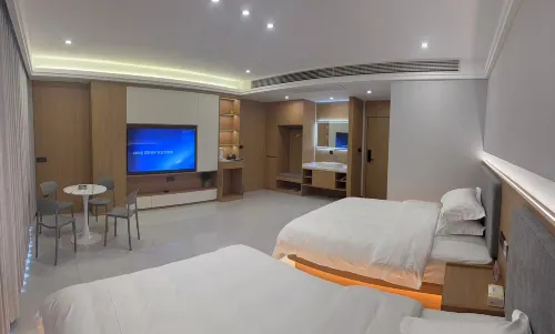 Wumeng Grand Hotel (Wumeng Grass Plain)