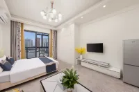 Lijing Light Luxury Apartment (Ningde City Hospital Ningde Station) - balcony
