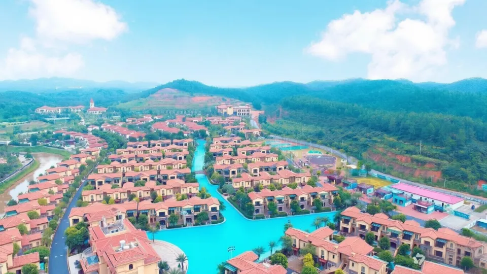 Yuetianxia Hot Spring Hotel