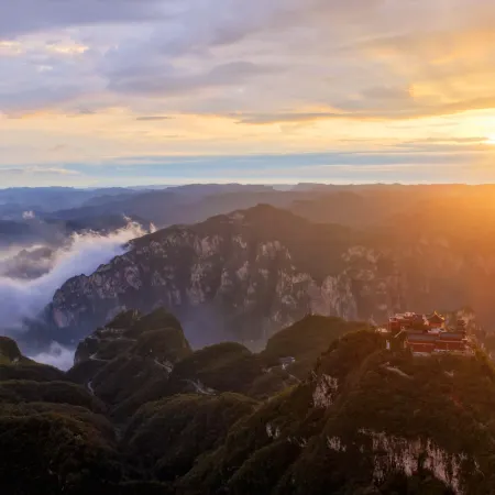 Yuntai Mountain Sky Courtyard Designer Hotel