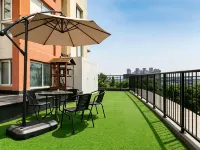 Hello Apartment (Tianjin Zhongbei Avenue Branch) - parking