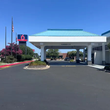 Studio 6 Suites Jacksonville, NC – Camp LeJeune
