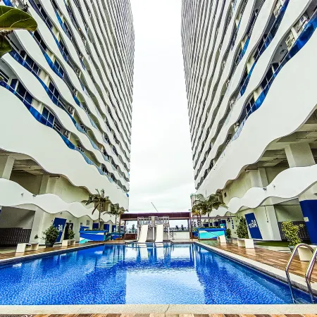 Signature Loft at The Wave by HCK