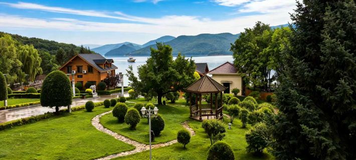 Ziyue Mountain Lodge (Lake Jingpo Scenic Area Baoyue Bay) Các khách sạn ở Ninh An