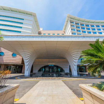 Sheraton jeju Hotels near Dragon Head Rock