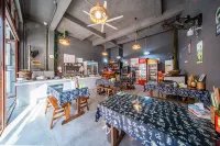 Yishan Yishe Homestay (Emeishan Scenic Area Branch)