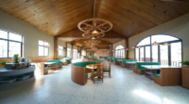 Xuzhou Jiuding Mountain Wildlife Park Senlu Homestay