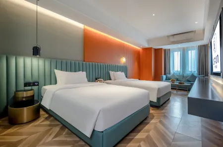 UFUN Hotel (Nanning Jiangnan Wanda Plaza Pingxi Night Market)