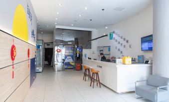 7 Days Inn (Chongqing Yudong Pedestrian Street Duhuili) - Housity