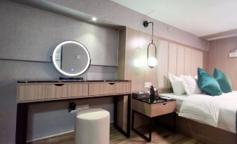 Changfeng Future Apartment Hotel