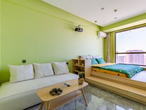 Huludao Coral Apartment