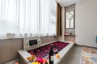 Floral Lux Hotel· Yunshang Manjing Homestay
