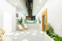 Beihai Silver Beach One Night One Summer B&B