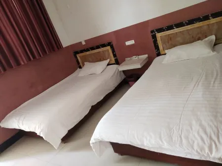 Ankang Hostel Отели рядом с достопримечательностью «Donglin Lake»