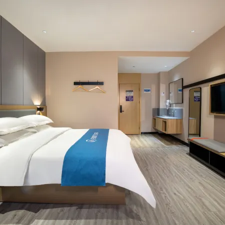 Home Inn Huayi (Luohe Wuyang Nanjing Road)