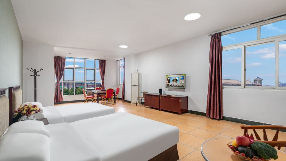 Leiyin Hotel
