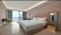 Mercure Chengdu Shuangliu Hotels in Chengdu Shuangliu International Airport/Airport flower field