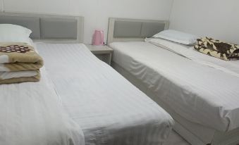 Kangding Gaosheng Apartment