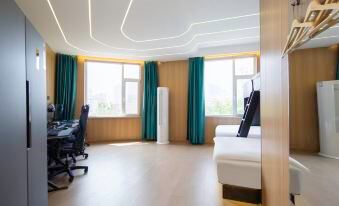 i Electronic Sports Hotel (Qingdao May Fourth Square Olympic Sailing Center)