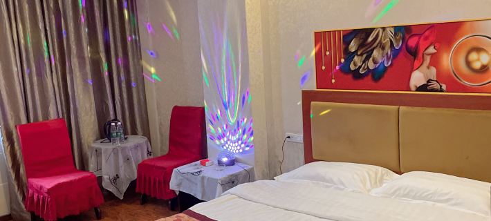 Huayu Chuanfeng Business Hotel Отели в г. Хуаин