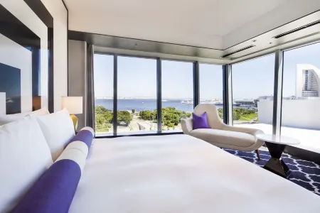 The Kahala Hotel & Resort Yokohama Отели рядом с достопримечательностью «Cosmo Clock 21»