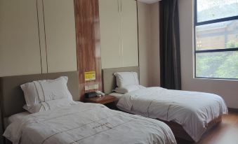 Ceheng Evening Peak Theme Hotel