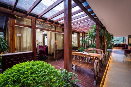 Yaxi Impression Hotel