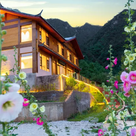 Lugu Lake Yutu Inn (Sanjiacun Branch)