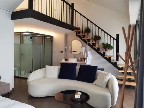 Jinyun AI She Homestay (Xiandu Scenic Area) - พร้อมระเบียง