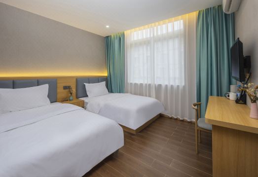 Chengdu Yishui Jinqiao HotelHotel Overview