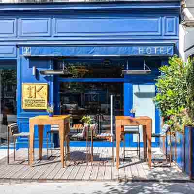 1K Paris Hotel Exterior