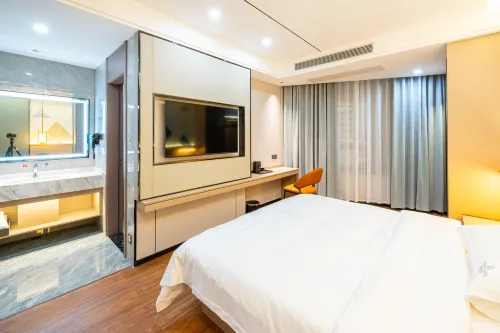 Kaiman Fengshan Hotel - parking