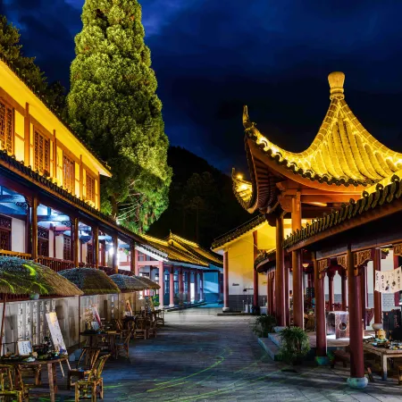 Longquan Qingshan Bufei Inn