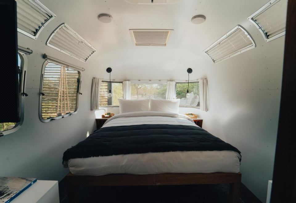 바브 알 노주움 알 무게이라