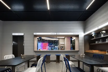 Yuyingfang Atour Light Hotel of Deqing  Center Отели рядом с достопримечательностью «Moganshan Senbo Resort Nature Park»