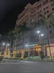 Henry's Newport Deluxe Condotel
