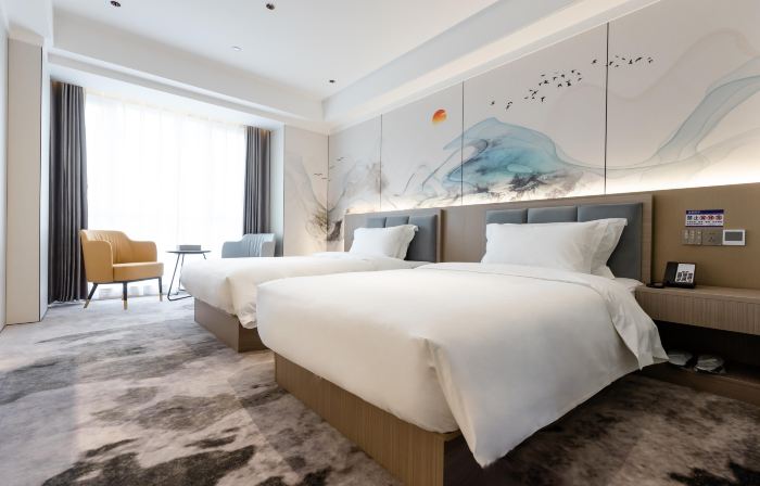 Taizhou Grand Hotel (Jiaxing South Lake Railway Station)