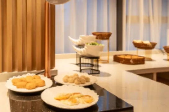 Thunderobot Esports Hotel