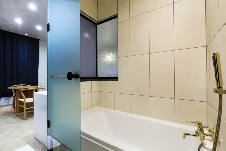 Hotel Intro, chuncheon Отели рядом с достопримечательностью «Канвонский национальный университет»