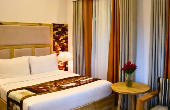 貝爾納多牧場豪華別墅及度假村