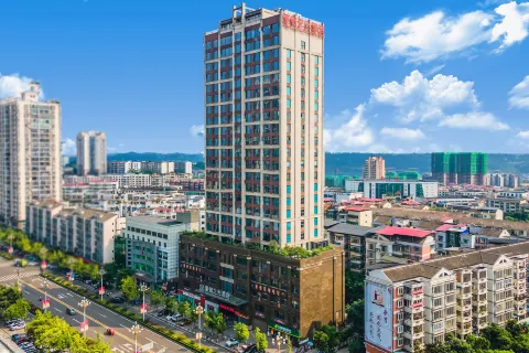 충칭 통청 즈광 호텔 (통난 지점)