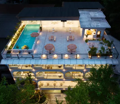 QING•HOUSE