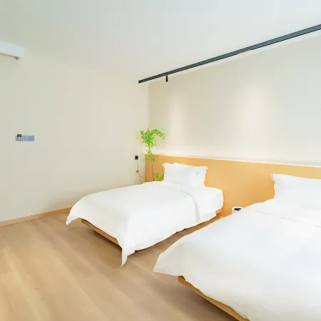 Light and wind ROOF Tangquan House (OMG Heartbeat Park Store) Отели рядом с достопримечательностью «Sanzhai Liuyuan»