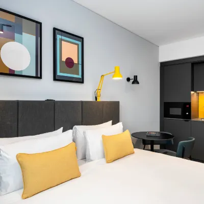 Staycity Aparthotels Frankfurt Airport โรงแรมใกล้ศูนย์การประชุม The Squaire