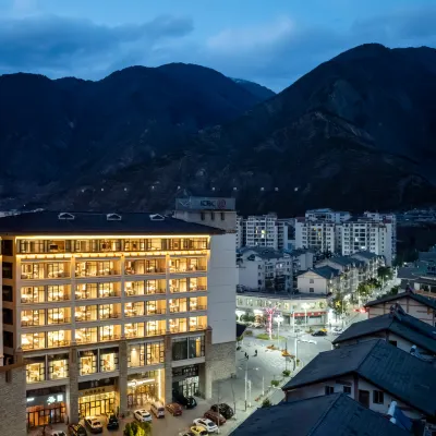 A HOTEL Hotels near Jiuzhaigou People's Hospital (East to Jiuzhaigou Health Bureau)