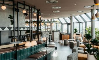 Wasserturm Hotel Cologne, Curio Collection by Hilton