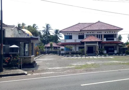 Hotel Pondok Putri Отели в г. Pangandaran Regency